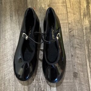 Child's Theatrical Tap Shoes Black Size 13.5  Strap Closure